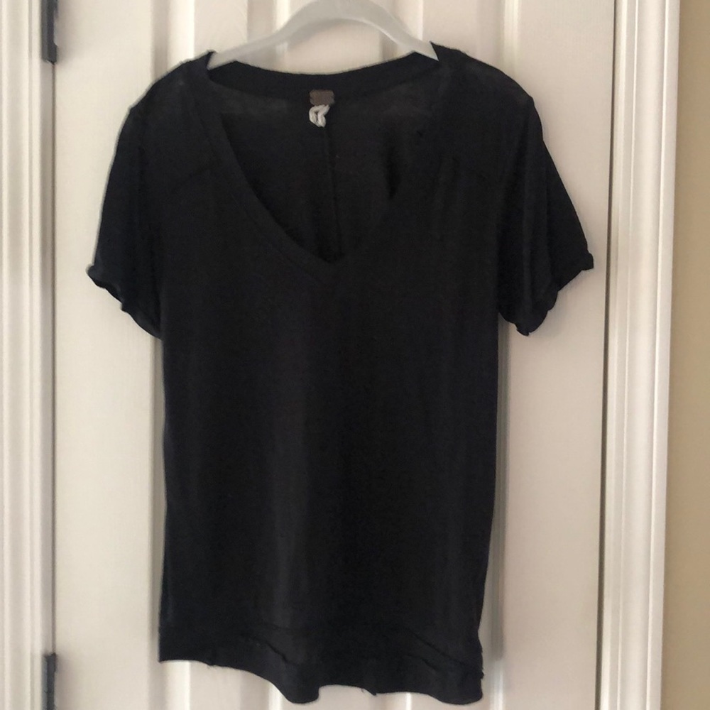 Free People Black v-neck T-shirt